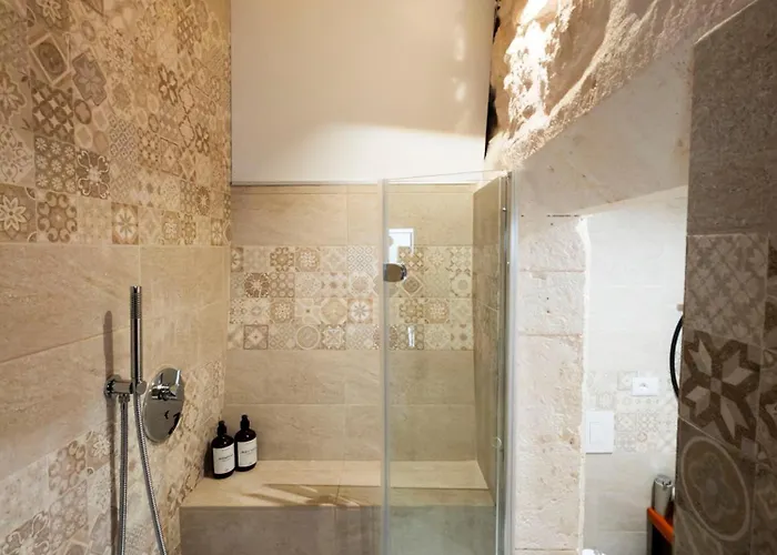 The Martinez's House * مارتينا فرانكا